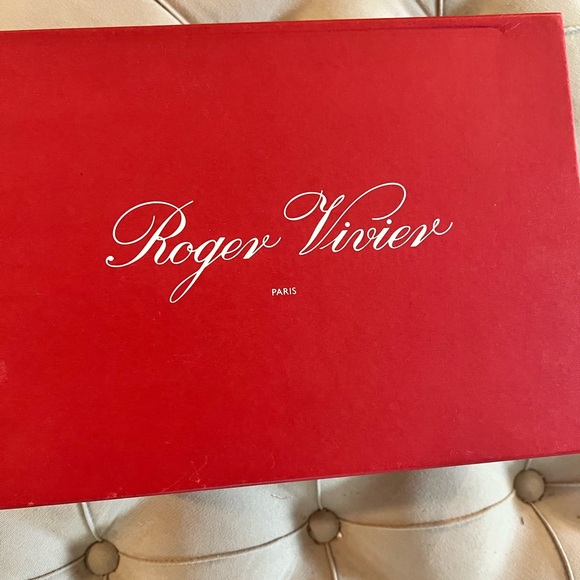 Roger Vivier black flashy bow detail stilletos size 40 NWT